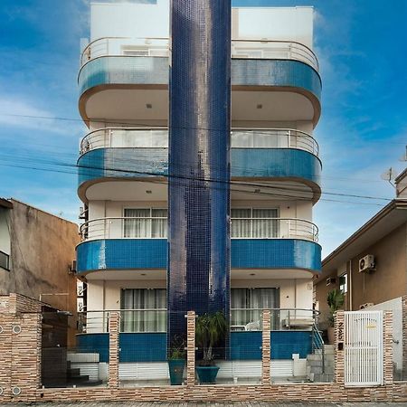 Residencial Edite No Centro De Bombinha Бомбиняс Екстериор снимка