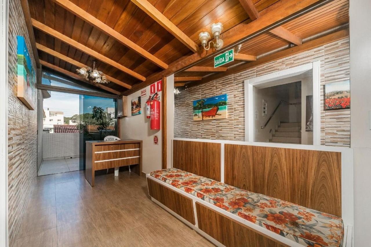 Residencial Edite No Centro De Bombinha Бомбиняс Екстериор снимка
